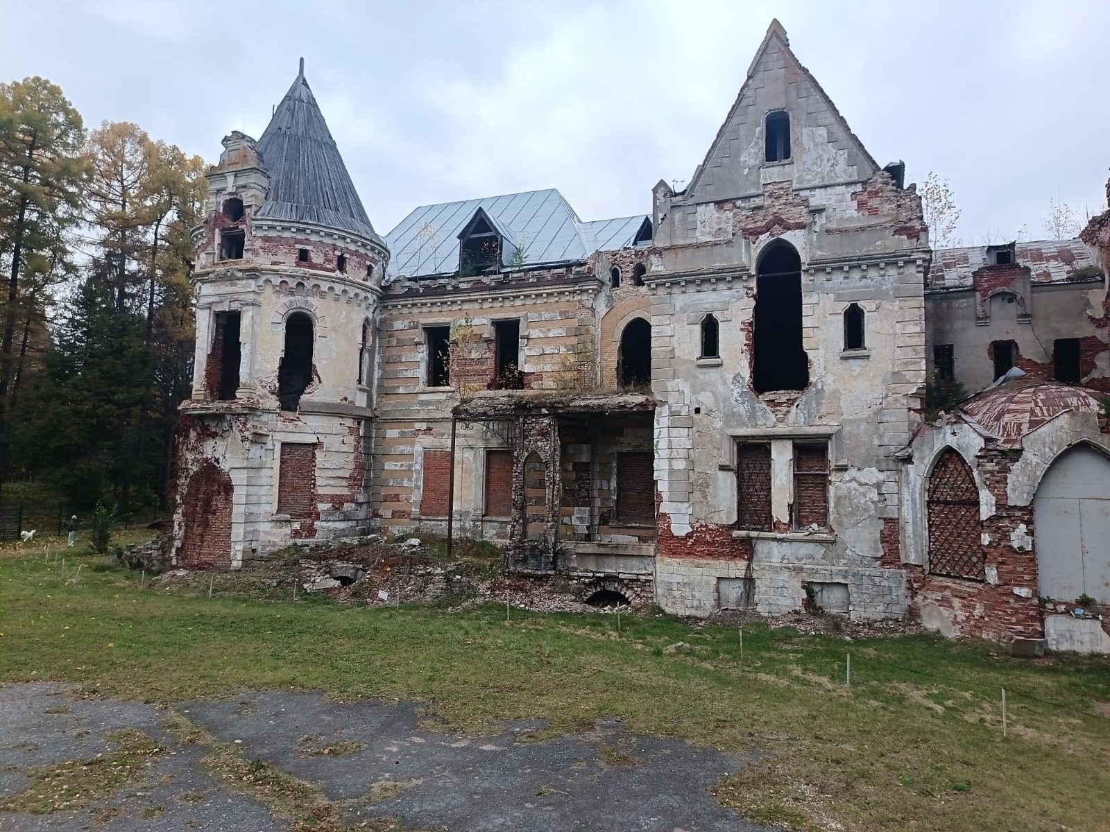 Усадьба Храповицкого и перекат у Лаврово